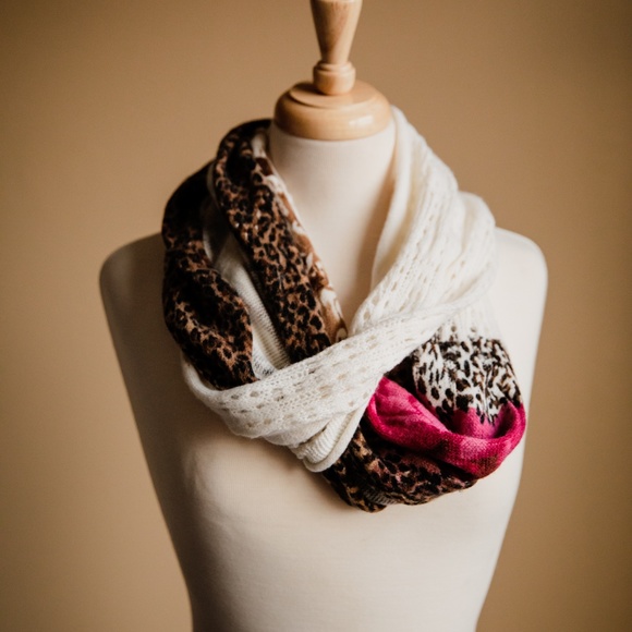 Nordstrom Accessories - BP Nordstrom Ivory Cheetah Print & Floral Infinity Nordstrom Accessories - BP Nordstrom Ivory Cheetah Print & Floral Infinity